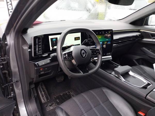 Vente en ligne Renault Austral  E-Tech hybrid 200 au prix de 31 745 €