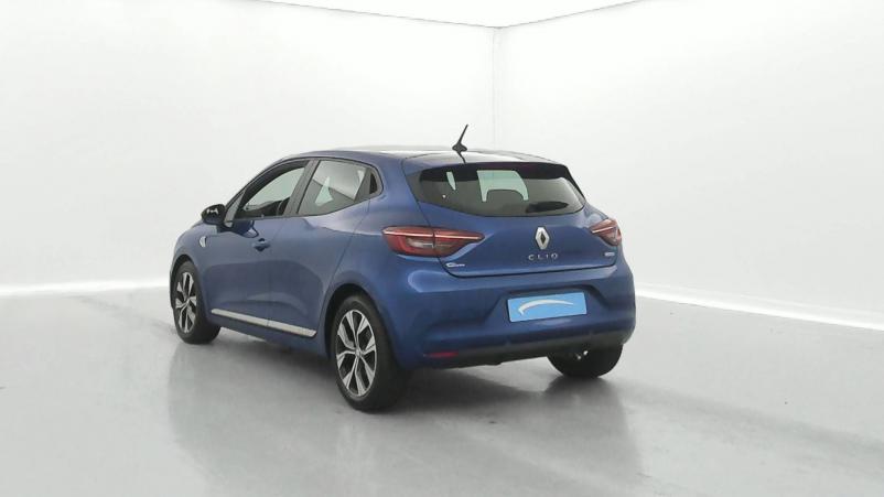 Vente en ligne Renault Clio 5 Clio E-Tech 140 - 21N au prix de 18 990 €