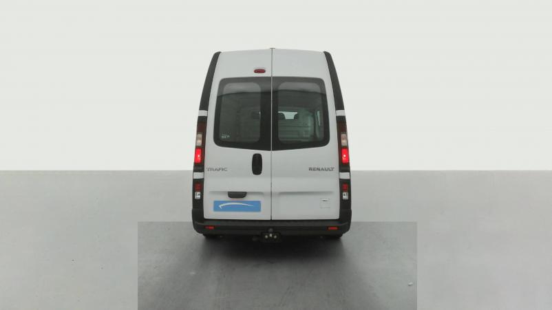 Vente en ligne Renault Trafic 3 Fourgon TRAFIC FGN L2H2 1200 KG DCI 125 ENERGY E6 au prix de 24 490 €