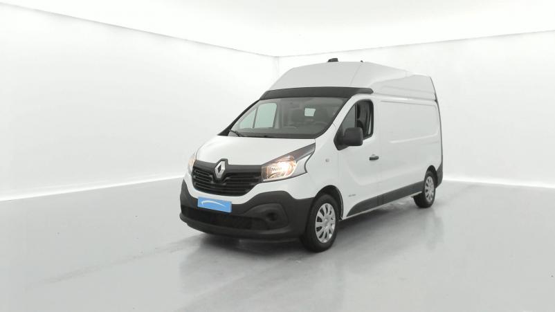 Vente en ligne Renault Trafic 3 Fourgon TRAFIC FGN L2H2 1200 KG DCI 125 ENERGY E6 au prix de 24 490 €