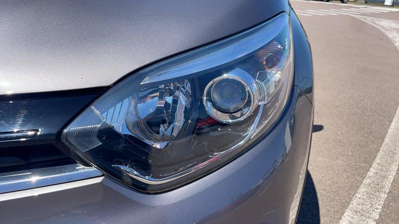 Vente en ligne Renault Captur Captur dCi 90 E6C au prix de 14 991 €