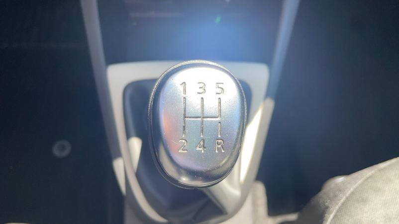 Vente en ligne Renault Captur Captur dCi 90 E6C au prix de 14 991 €