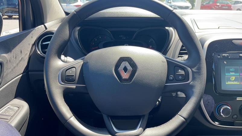 Vente en ligne Renault Captur Captur dCi 90 E6C au prix de 14 991 €