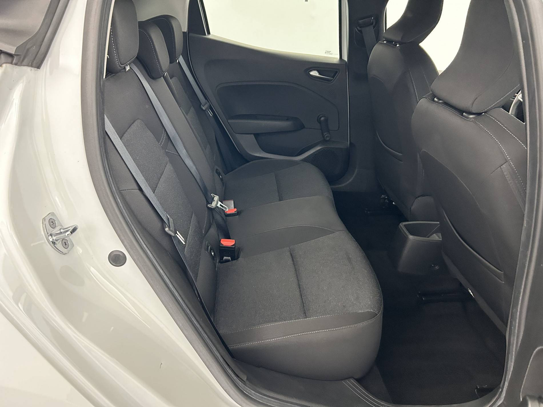 Vente en ligne Renault Clio 5 Clio SCe 65 - 21N au prix de 13 791 €