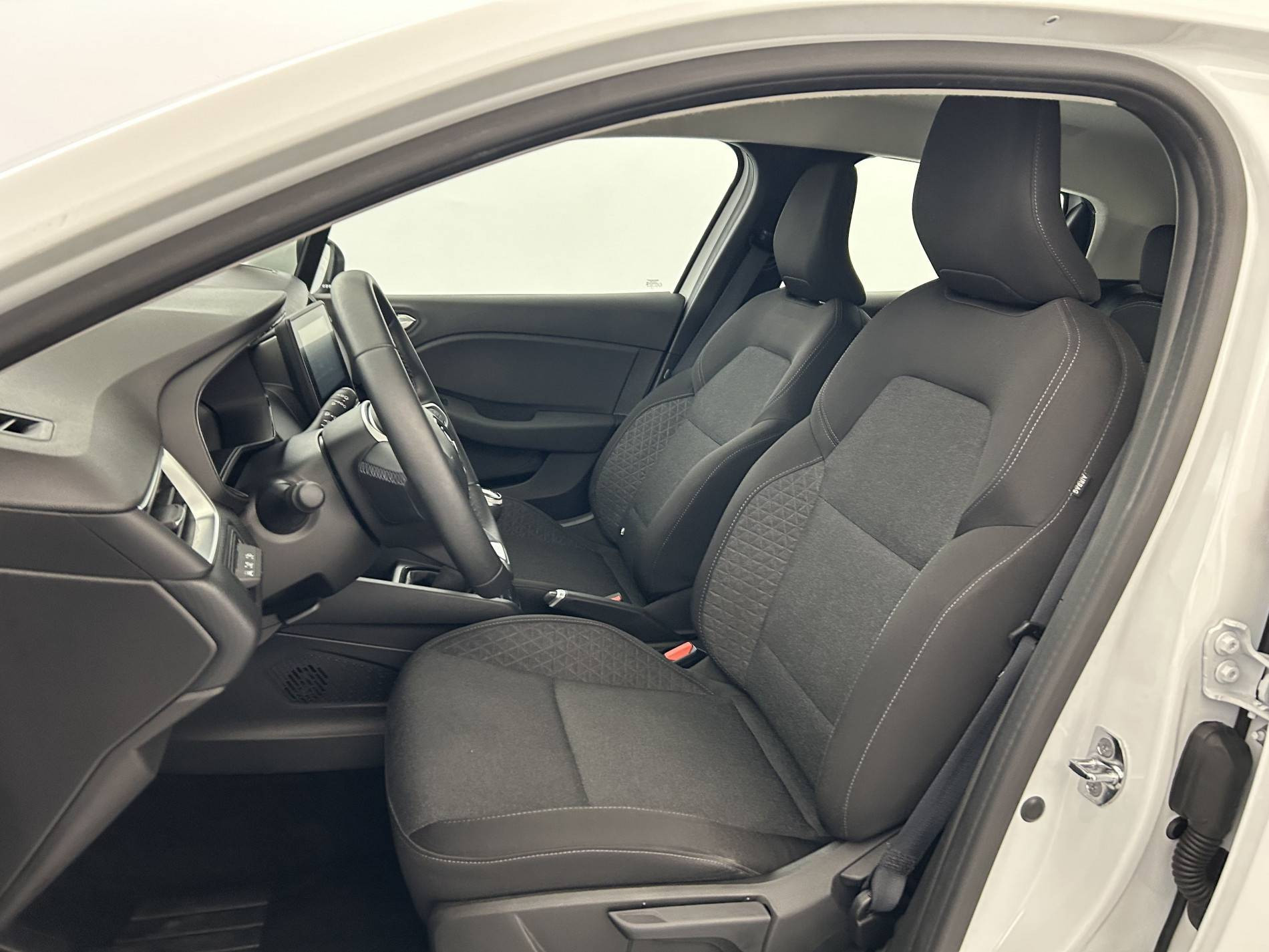 Vente en ligne Renault Clio 5 Clio SCe 65 - 21N au prix de 13 791 €