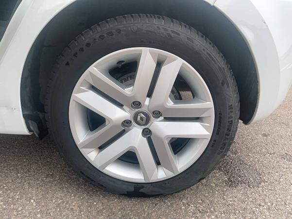 Vente en ligne Renault Clio 5 Clio Blue dCi 100 - 21N au prix de 13 491 €