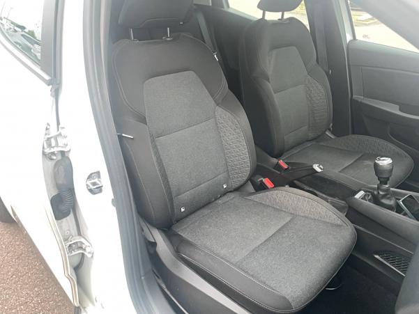 Vente en ligne Renault Clio 5 Clio Blue dCi 100 - 21N au prix de 13 491 €