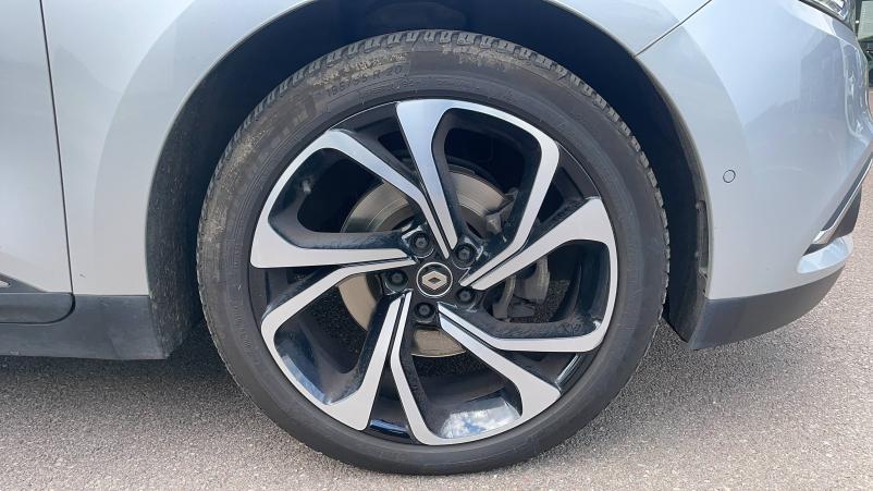 Vente en ligne Renault Grand Scenic 4 Grand Scenic Blue dCi 150 EDC au prix de 19 491 €