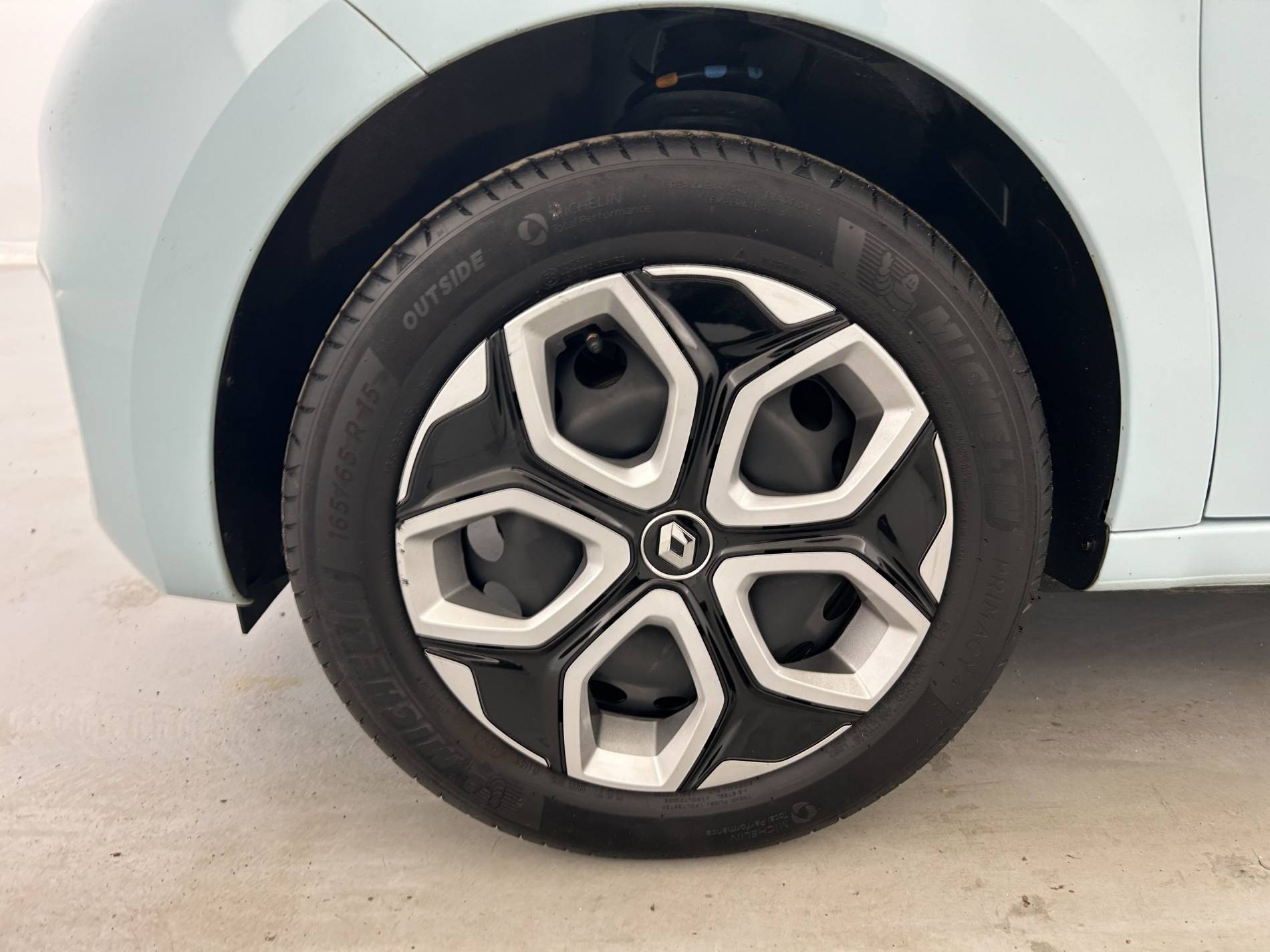 Vente en ligne Renault Twingo 3  SCe 65 au prix de 12 991 €