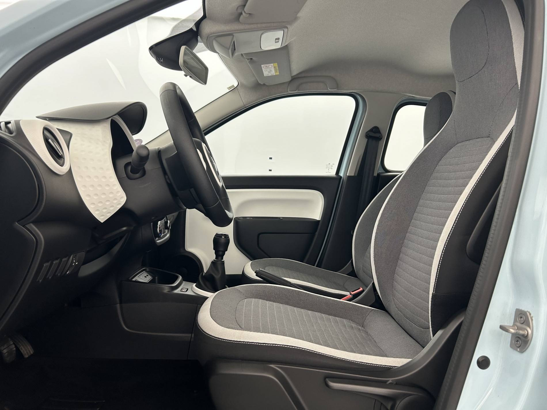 Vente en ligne Renault Twingo 3  SCe 65 au prix de 12 991 €