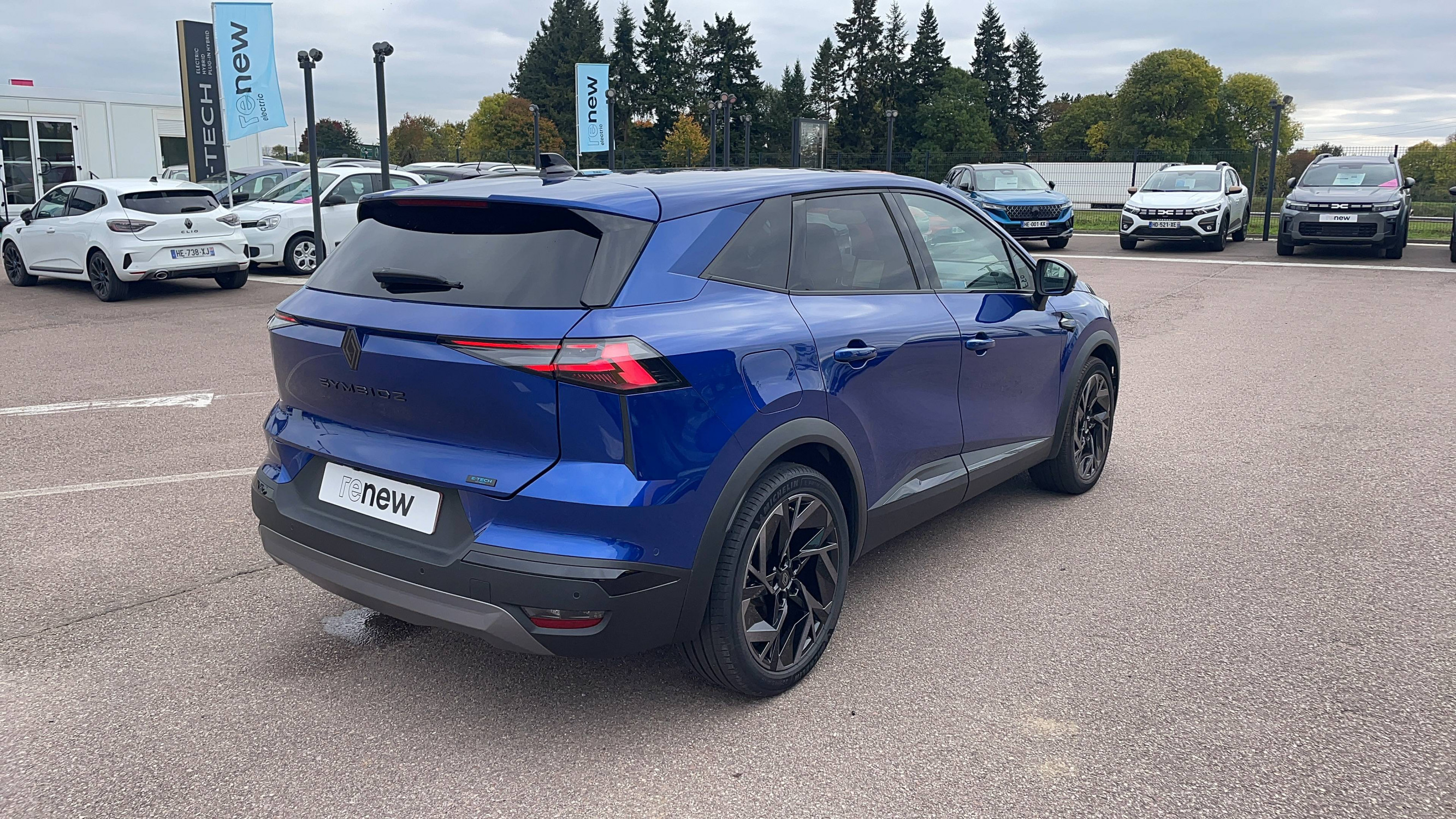 Vente en ligne Renault Symbioz  E-Tech full hybrid 145 au prix de 31 491 €