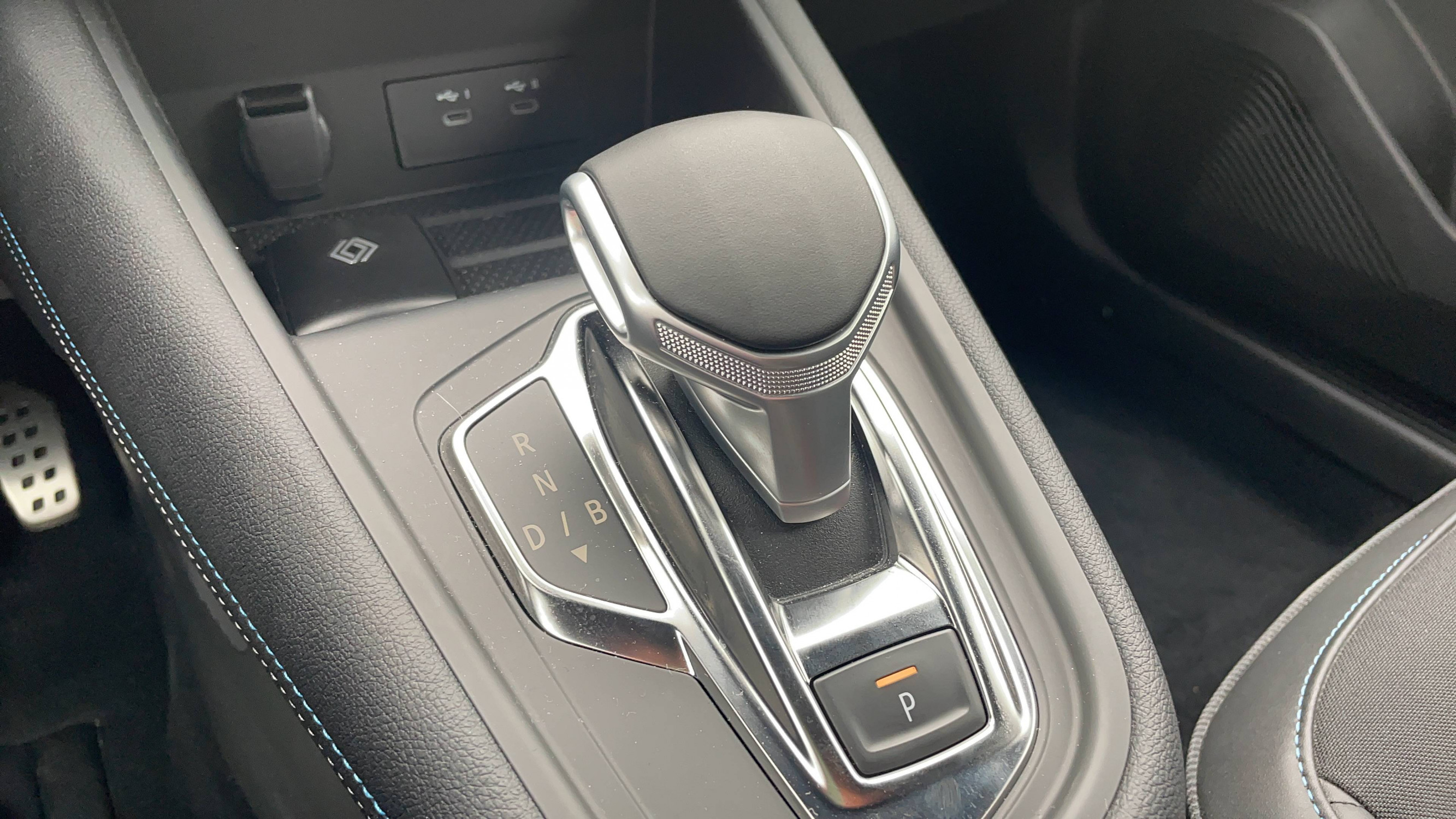 Vente en ligne Renault Symbioz  E-Tech full hybrid 145 au prix de 31 491 €