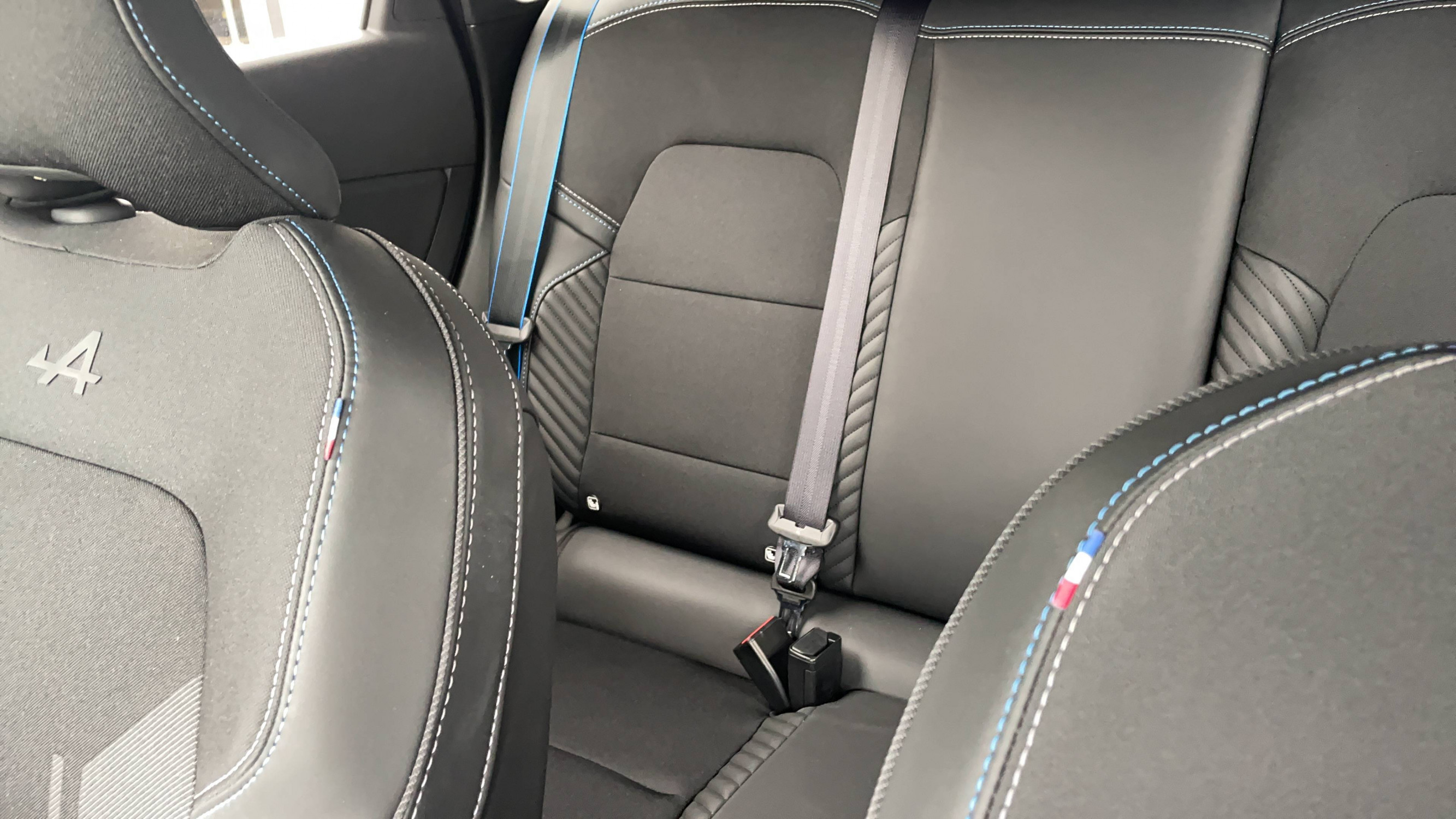 Vente en ligne Renault Symbioz  E-Tech full hybrid 145 au prix de 31 491 €