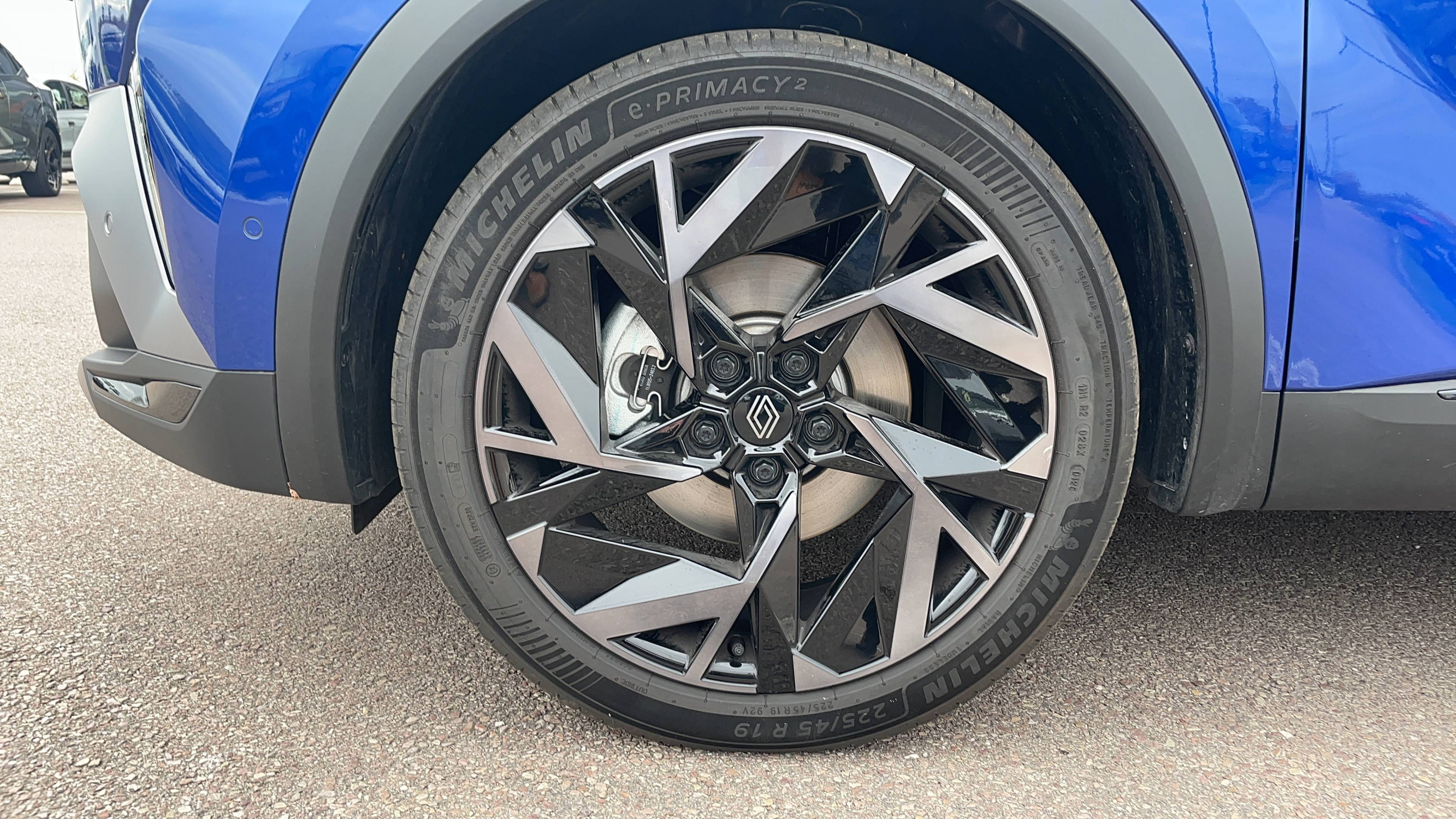 Vente en ligne Renault Symbioz  E-Tech full hybrid 145 au prix de 31 491 €