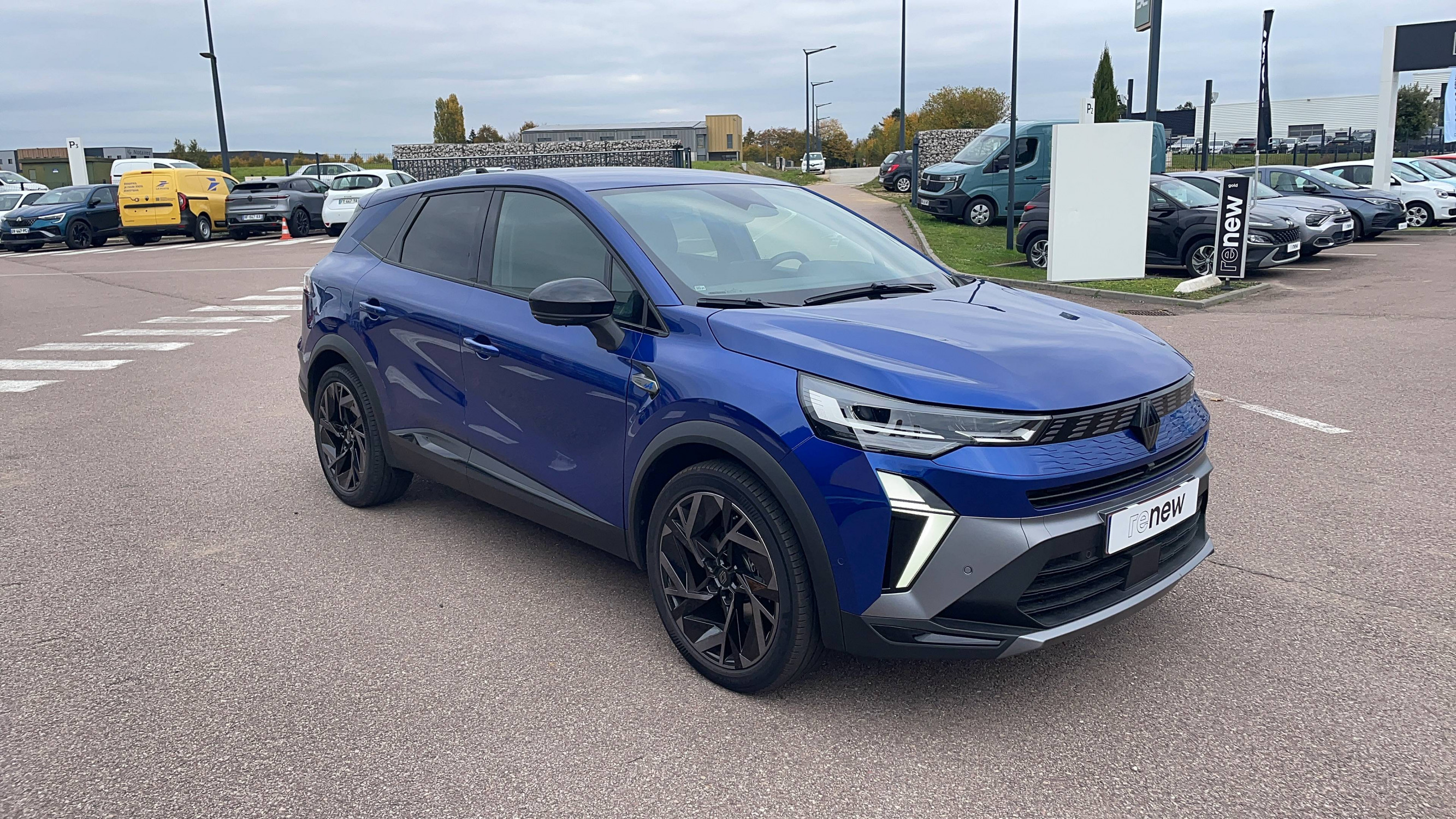 Vente en ligne Renault Symbioz  E-Tech full hybrid 145 au prix de 31 491 €