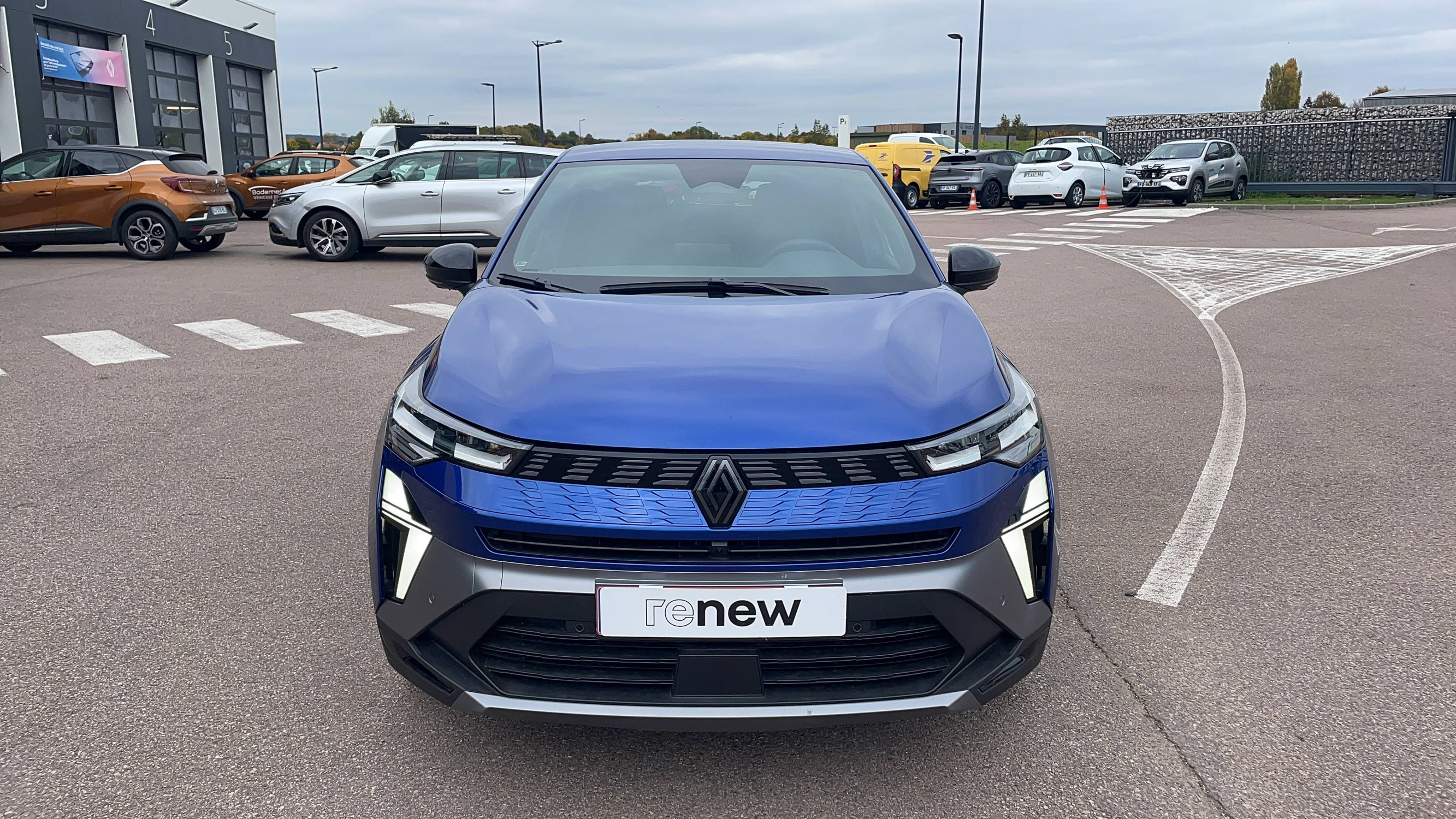 Vente en ligne Renault Symbioz  E-Tech full hybrid 145 au prix de 31 491 €