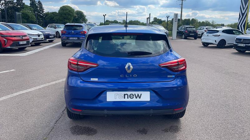 Vente en ligne Renault Clio 5 Clio E-Tech 140 - 21N au prix de 16 941 €