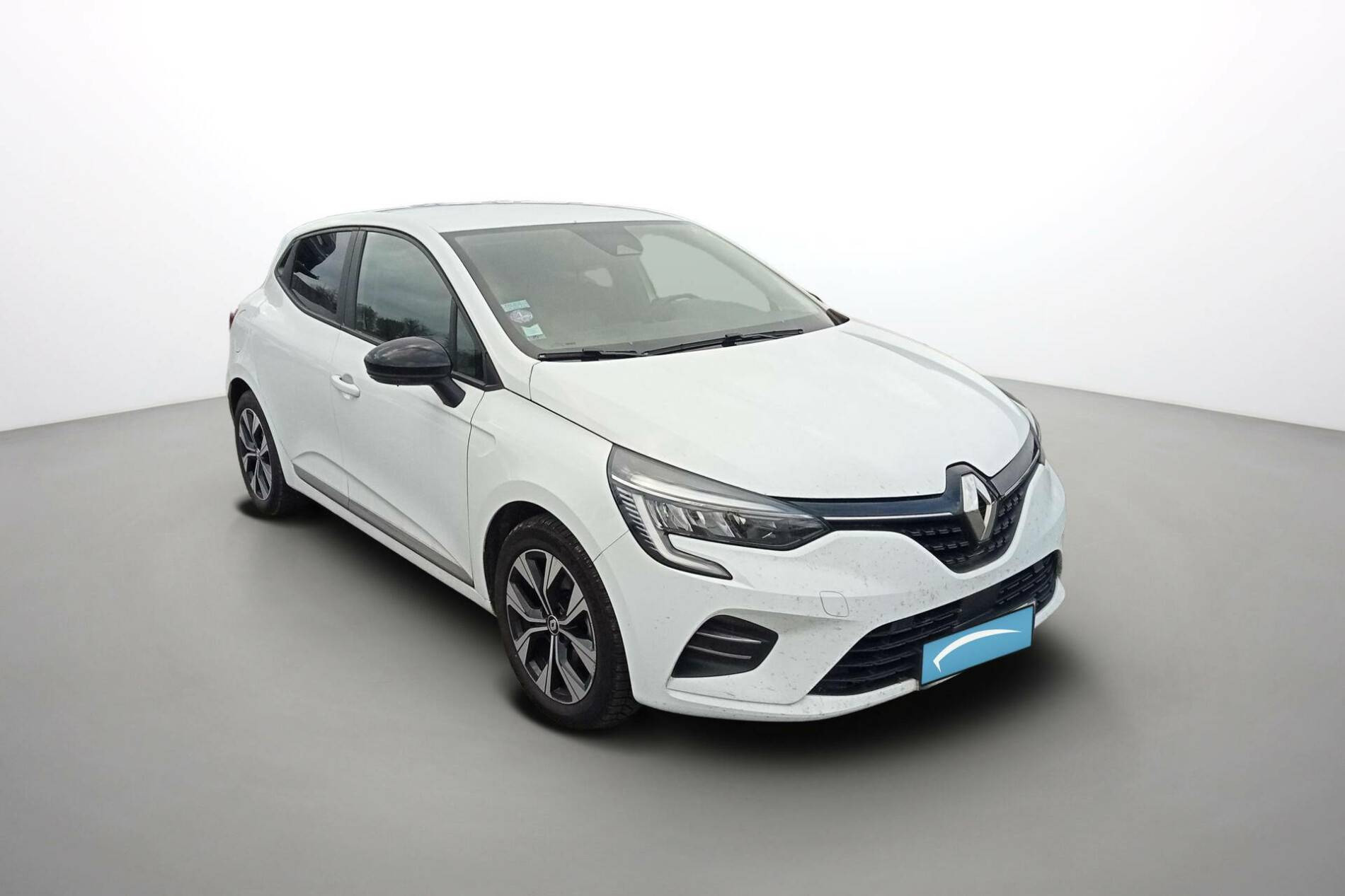 Vente en ligne Renault Clio 5 Clio E-Tech full hybrid 145 au prix de 15 991 €