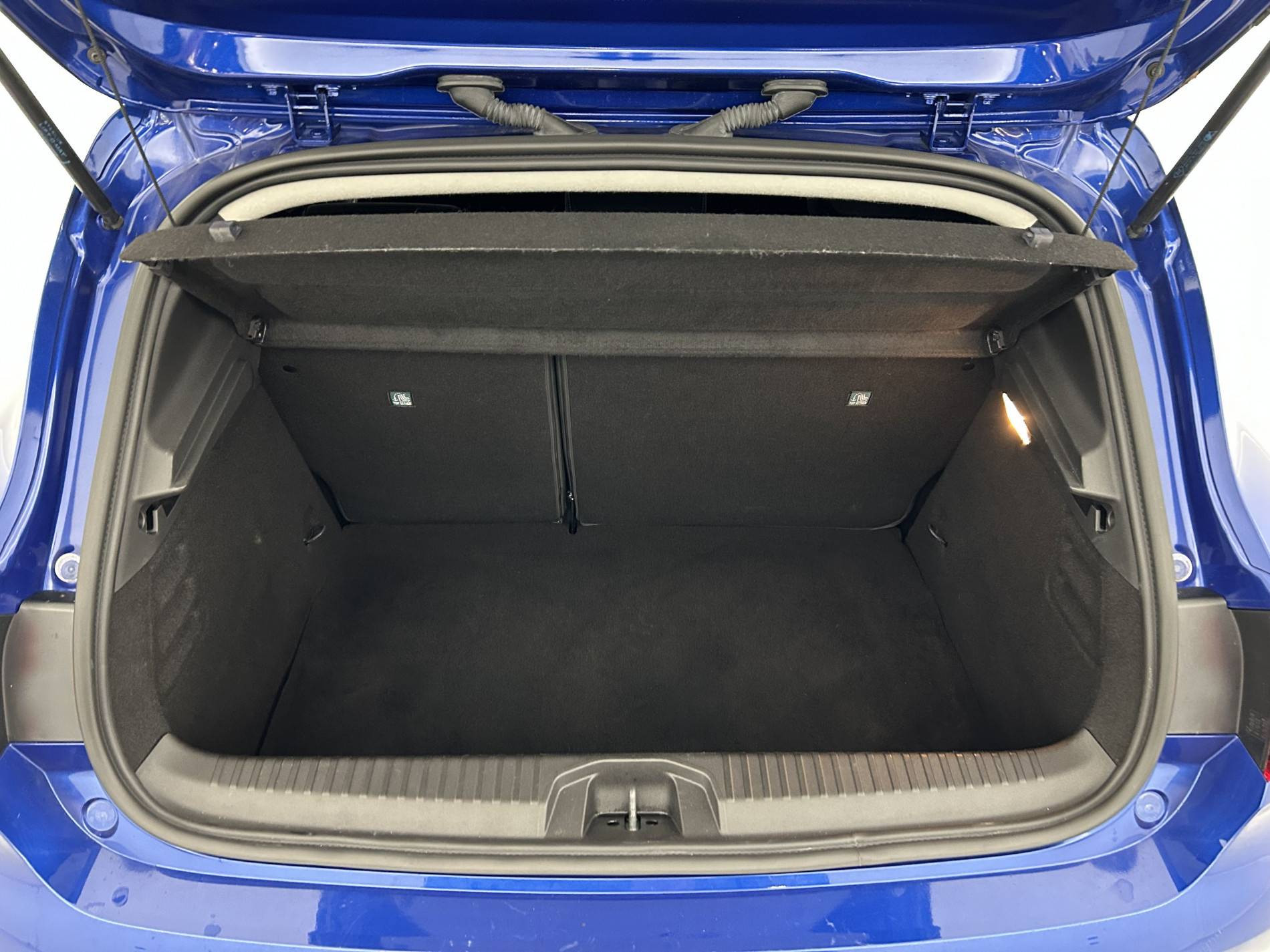 Vente en ligne Renault Clio 5 Clio E-Tech full hybrid 145 au prix de 16 991 €