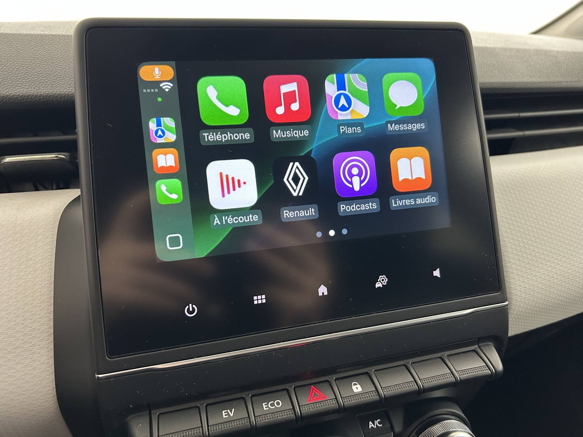 Vente en ligne Renault Clio 5 Clio E-Tech full hybrid 145 au prix de 16 991 €