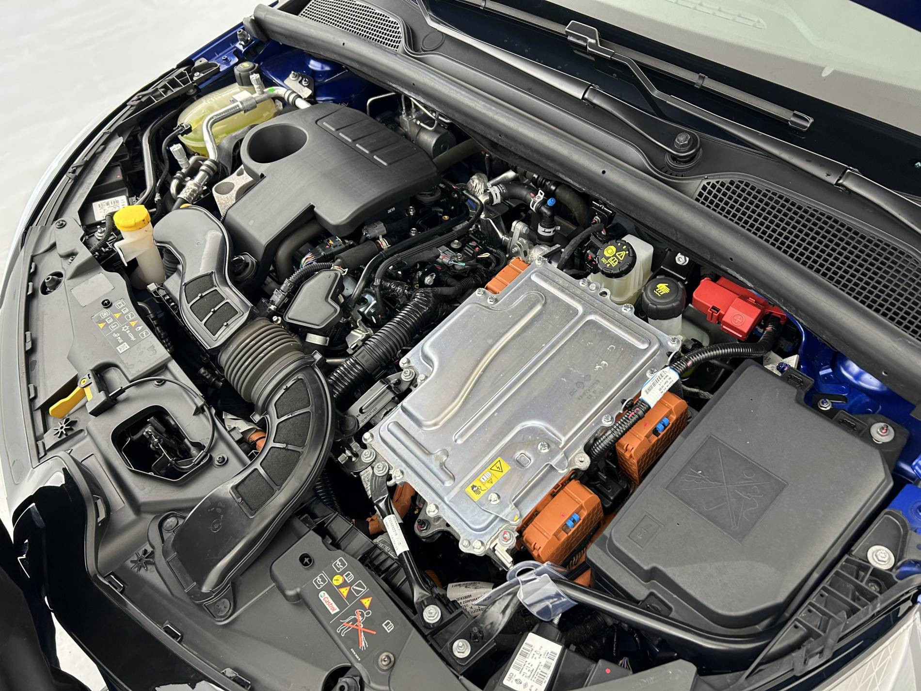 Vente en ligne Renault Clio 5 Clio E-Tech full hybrid 145 au prix de 16 991 €