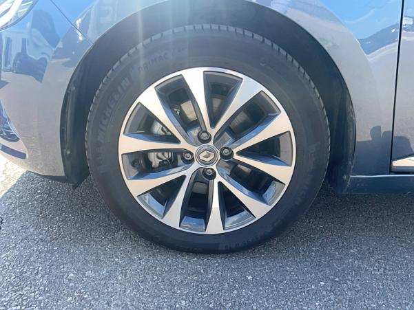 Vente en ligne Renault Clio 5 Clio E-Tech 140 au prix de 17 491 €
