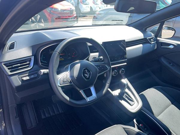 Vente en ligne Renault Clio 5 Clio E-Tech 140 au prix de 17 491 €