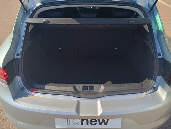 Vente en ligne Renault Megane 4  Blue dCi 115 EDC au prix de 23 491 €
