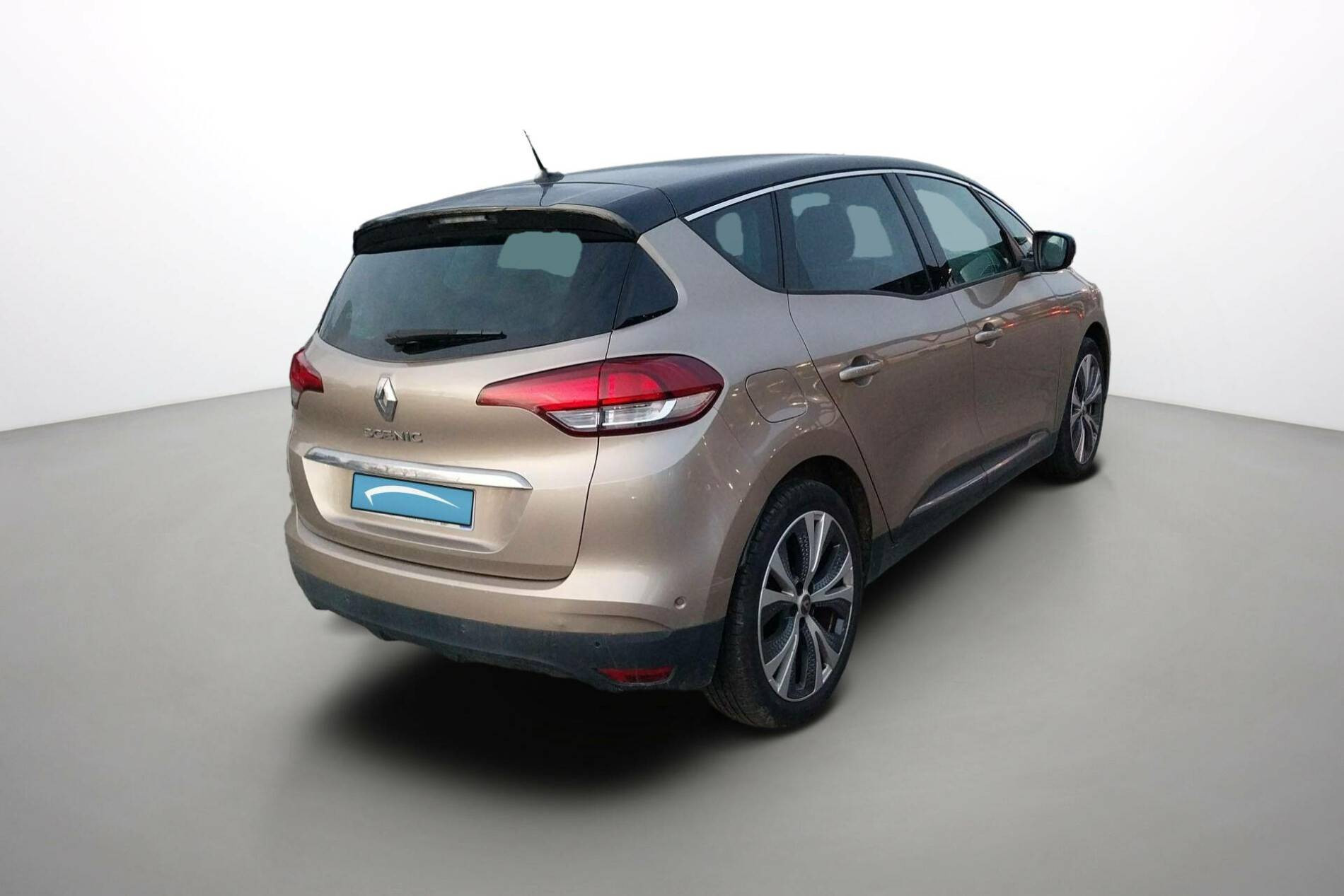 Vente en ligne Renault Scenic 4 Scenic TCe 140 Energy EDC au prix de 16 491 €