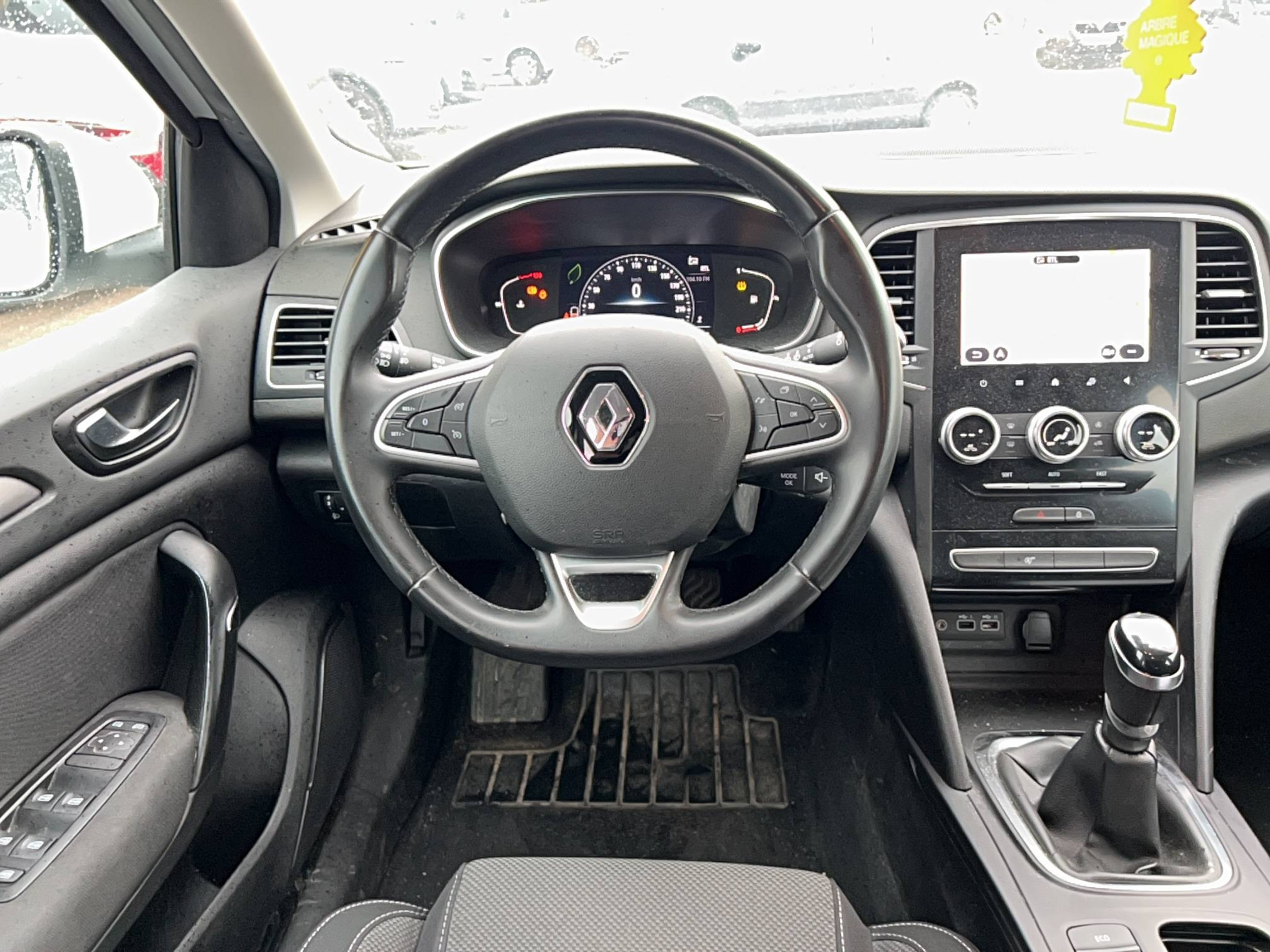 Vente en ligne Renault Megane 4 Estate  Blue dCi 115 au prix de 17 991 €