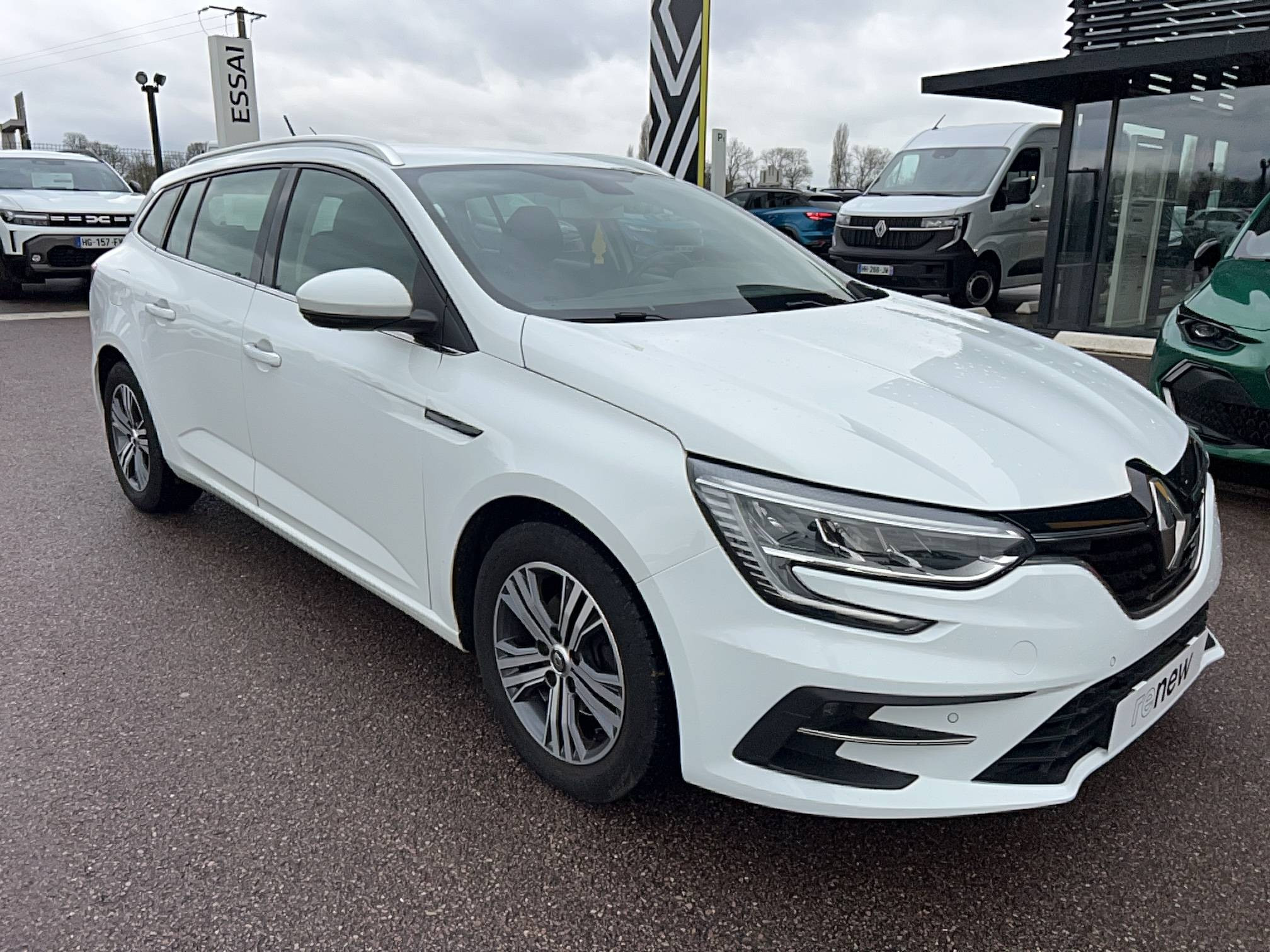 Vente en ligne Renault Megane 4 Estate  Blue dCi 115 au prix de 17 991 €