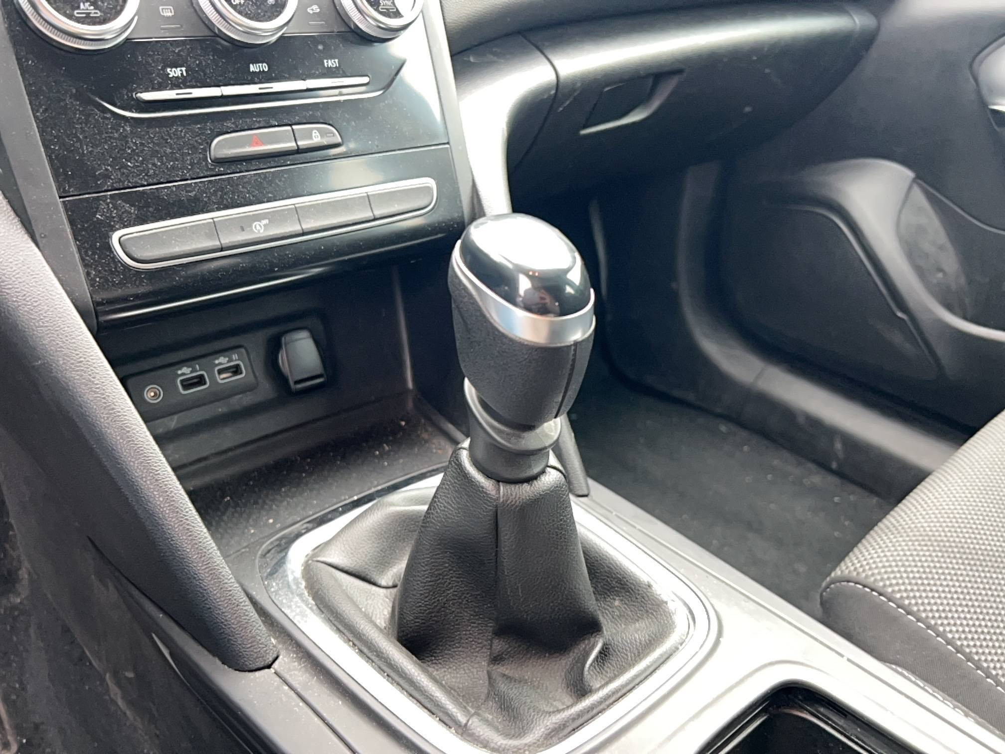 Vente en ligne Renault Megane 4 Estate  Blue dCi 115 au prix de 17 991 €