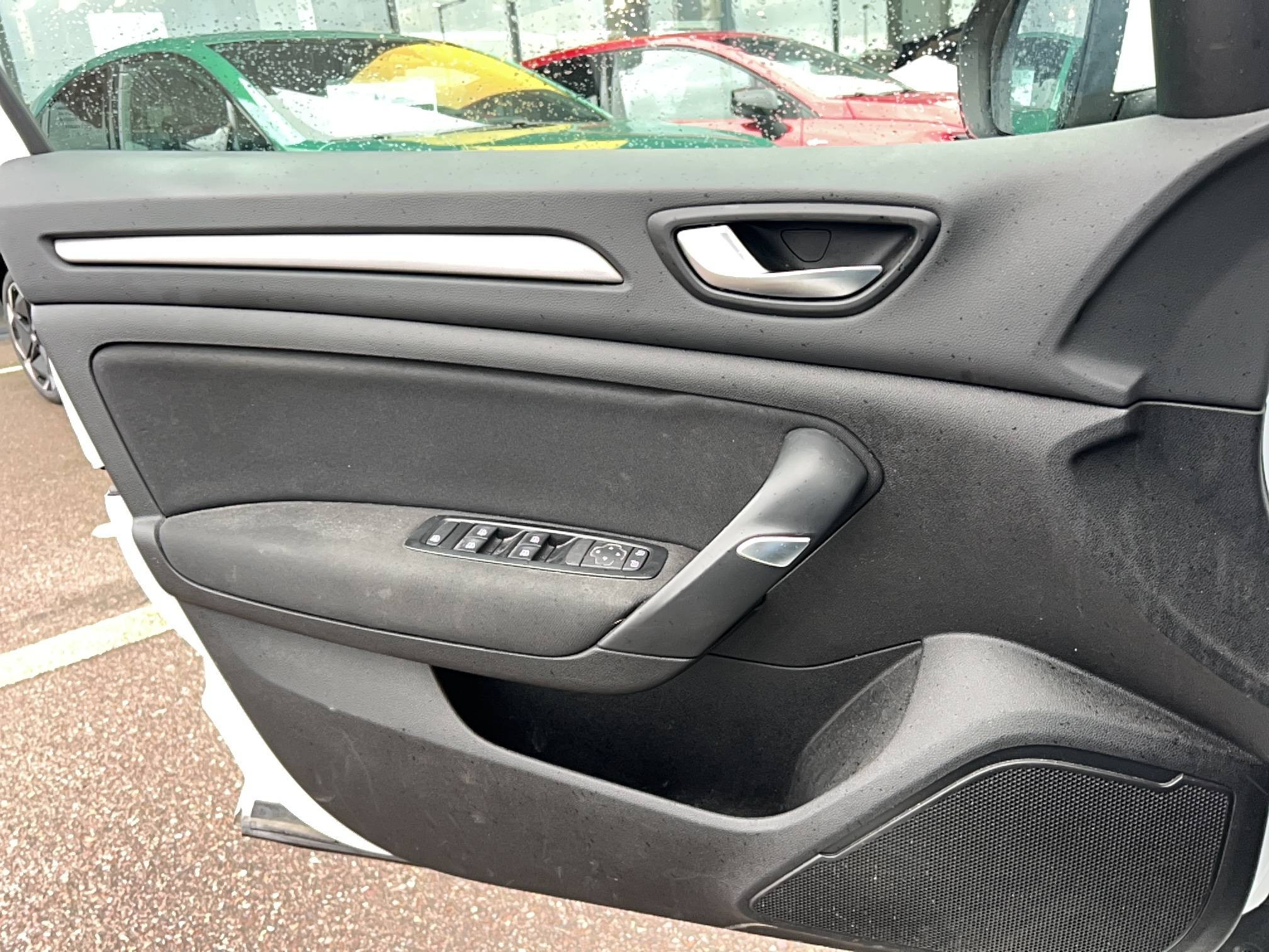 Vente en ligne Renault Megane 4 Estate  Blue dCi 115 au prix de 17 991 €