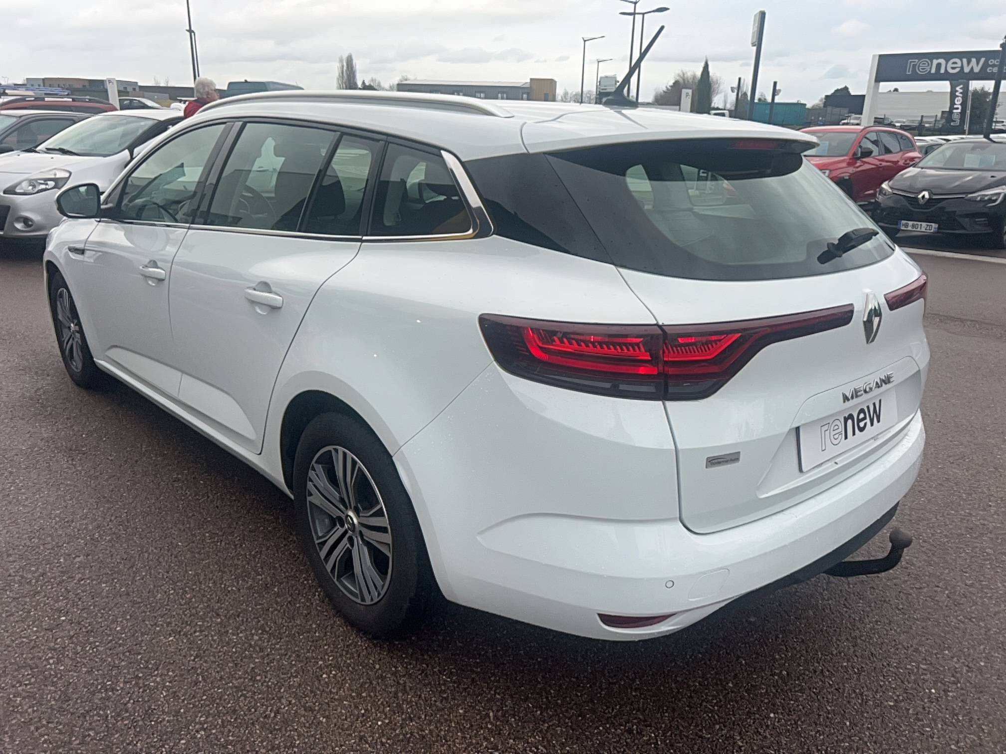 Vente en ligne Renault Megane 4 Estate  Blue dCi 115 au prix de 17 991 €