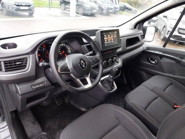 Vente en ligne Renault Trafic Van Cab. App. Gr.Conf L2H1 3T blue dci 150 EDC E6E au prix de 41 790 €