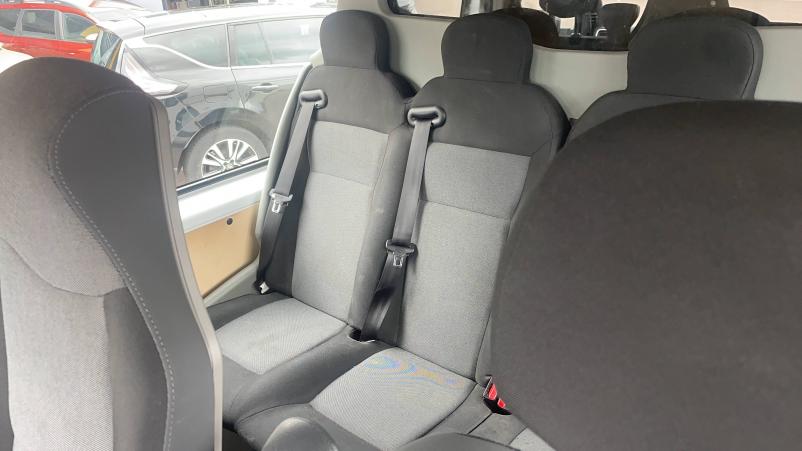 Vente en ligne Renault Master Fourgon MASTER CA TRAC F3500 L2H2 BLUE DCI 150 au prix de 29 491 €