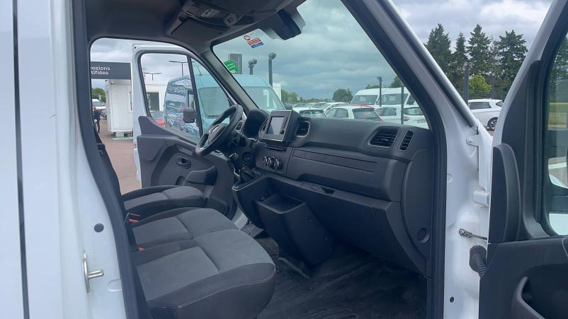 Vente en ligne Renault Master Fourgon MASTER CA TRAC F3500 L2H2 BLUE DCI 150 au prix de 29 491 €