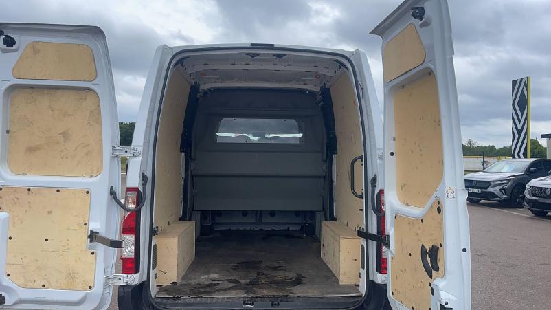 Vente en ligne Renault Master Fourgon MASTER CA TRAC F3500 L2H2 BLUE DCI 150 au prix de 29 491 €
