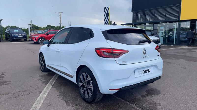 Vente en ligne Renault Clio 5 Clio E-Tech full hybrid 145 au prix de 16 991 €