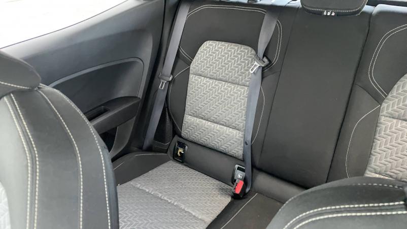 Vente en ligne Renault Clio 5 Clio E-Tech full hybrid 145 au prix de 16 991 €