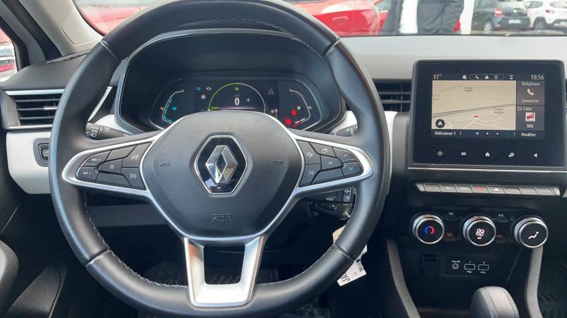Vente en ligne Renault Clio 5 Clio E-Tech full hybrid 145 au prix de 16 991 €