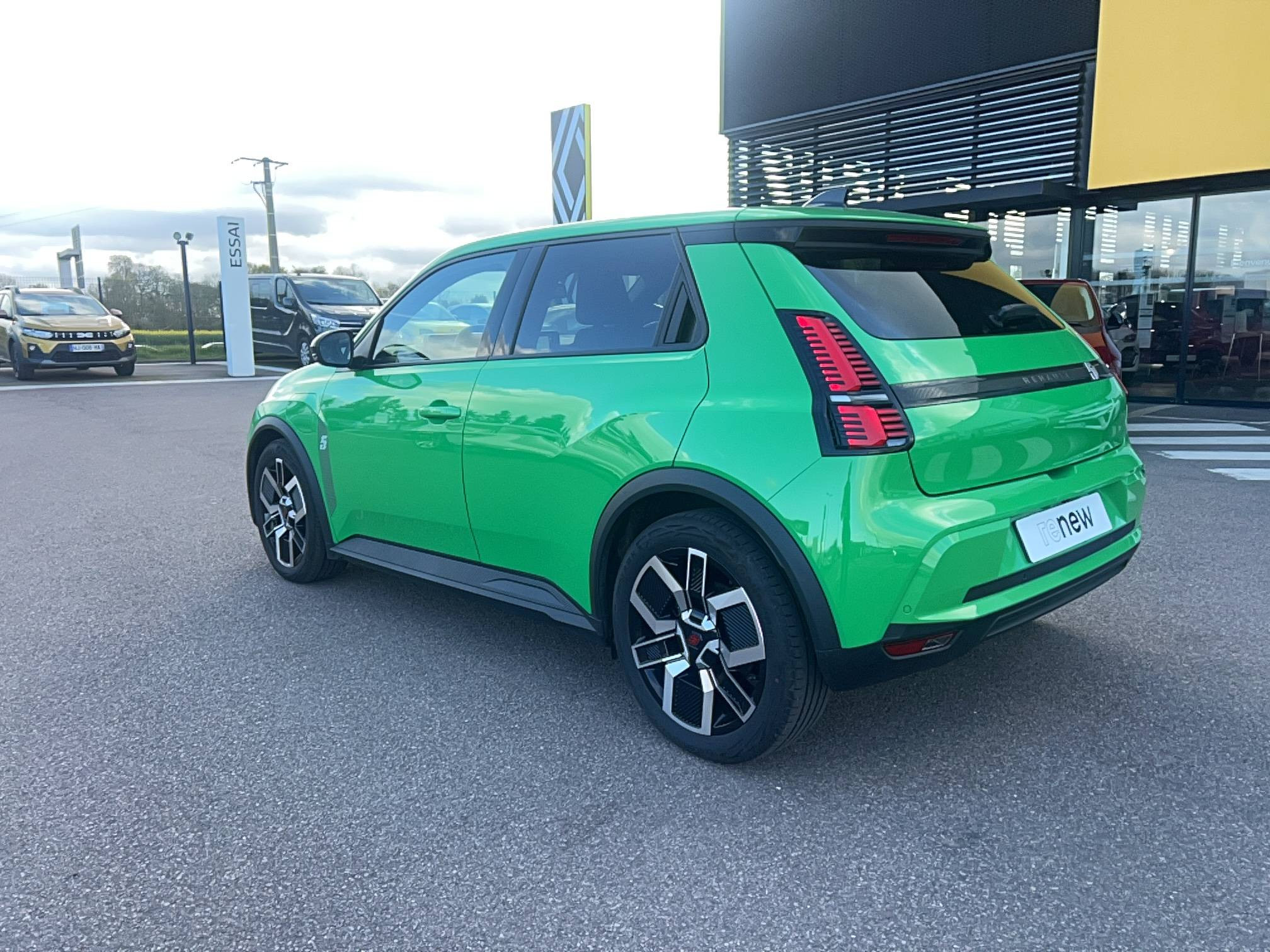 Vente en ligne Renault R5 E-Tech  120 ch autonomie urbaine au prix de 24 991 €