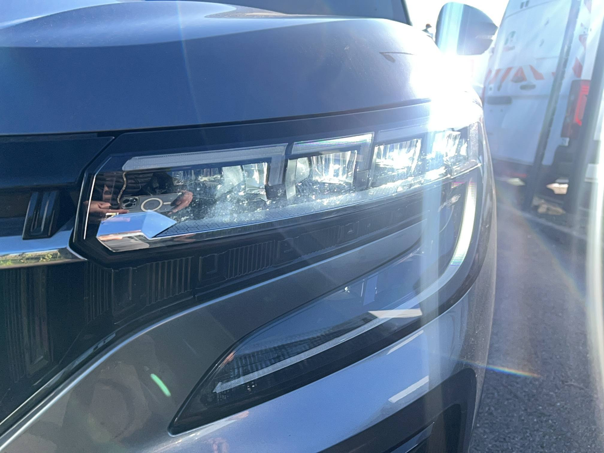 Vente en ligne Renault Espace Espace E-Tech full hybrid 200 GSR2 au prix de 39 491 €