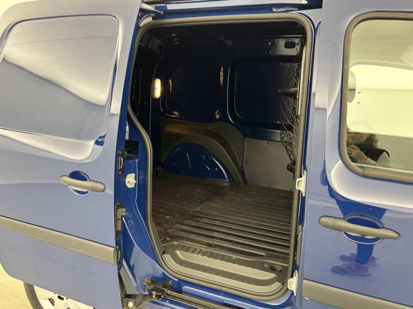 Vente en ligne Renault Kangoo Express  BLUE DCI 95 au prix de 12 789 €