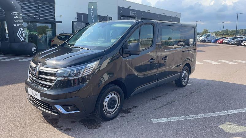 Vente en ligne Renault Trafic Cabine Approfondie TRAFIC CA L1H1 3000 KG BLUE DCI 150 EDC au prix de 41 990 €