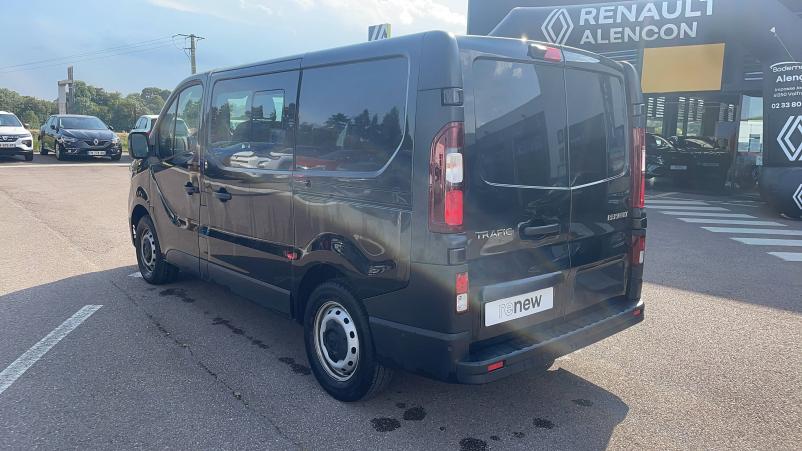 Vente en ligne Renault Trafic Cabine Approfondie TRAFIC CA L1H1 3000 KG BLUE DCI 150 EDC au prix de 41 990 €