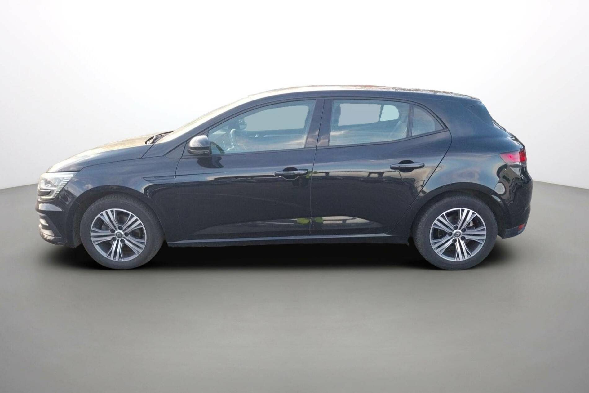 Vente en ligne Renault Megane 4  Blue dCi 115 EDC au prix de 18 491 €