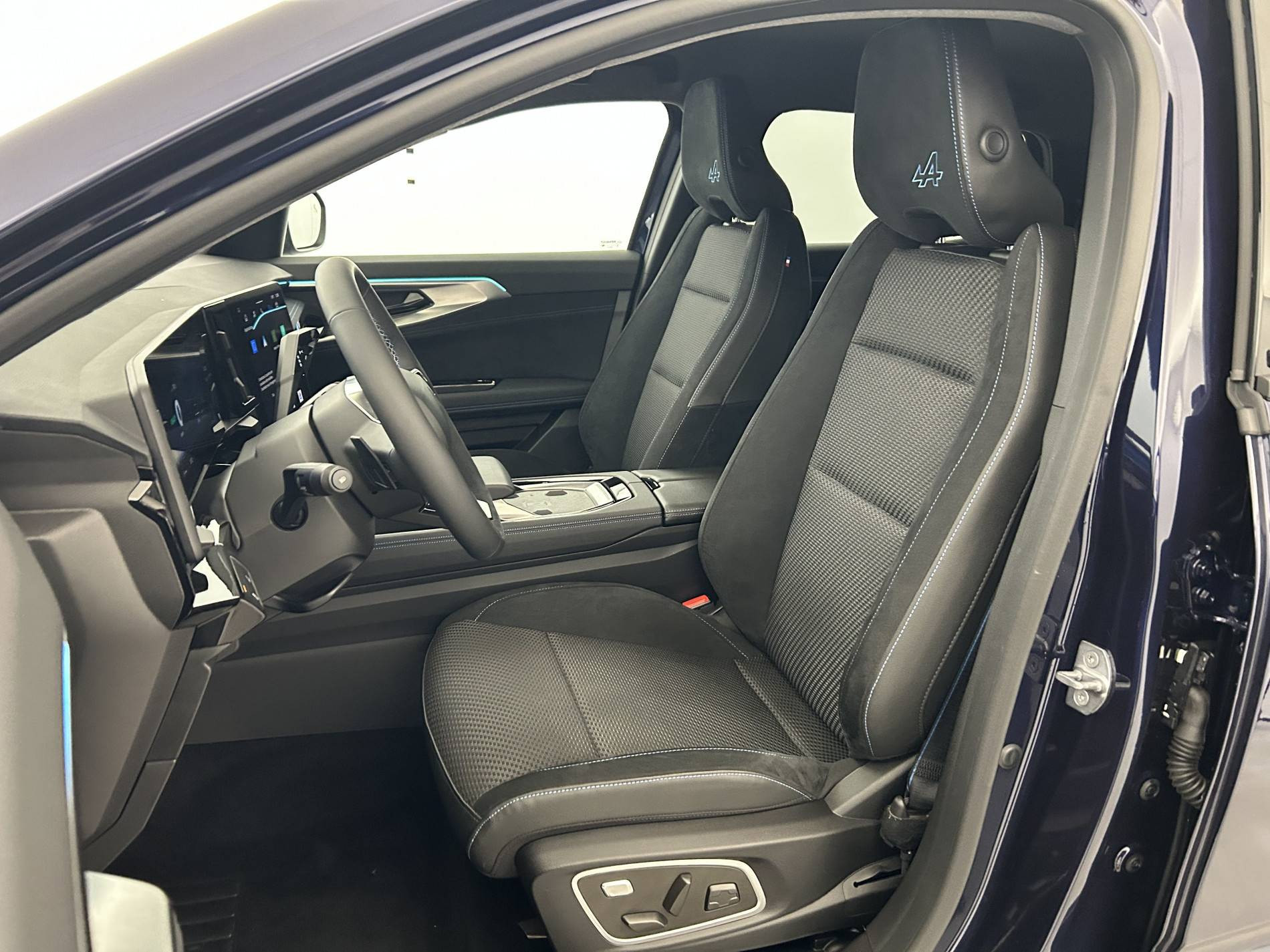 Vente en ligne Renault Espace Espace E-Tech full hybrid 200 GSR2 au prix de 37 991 €