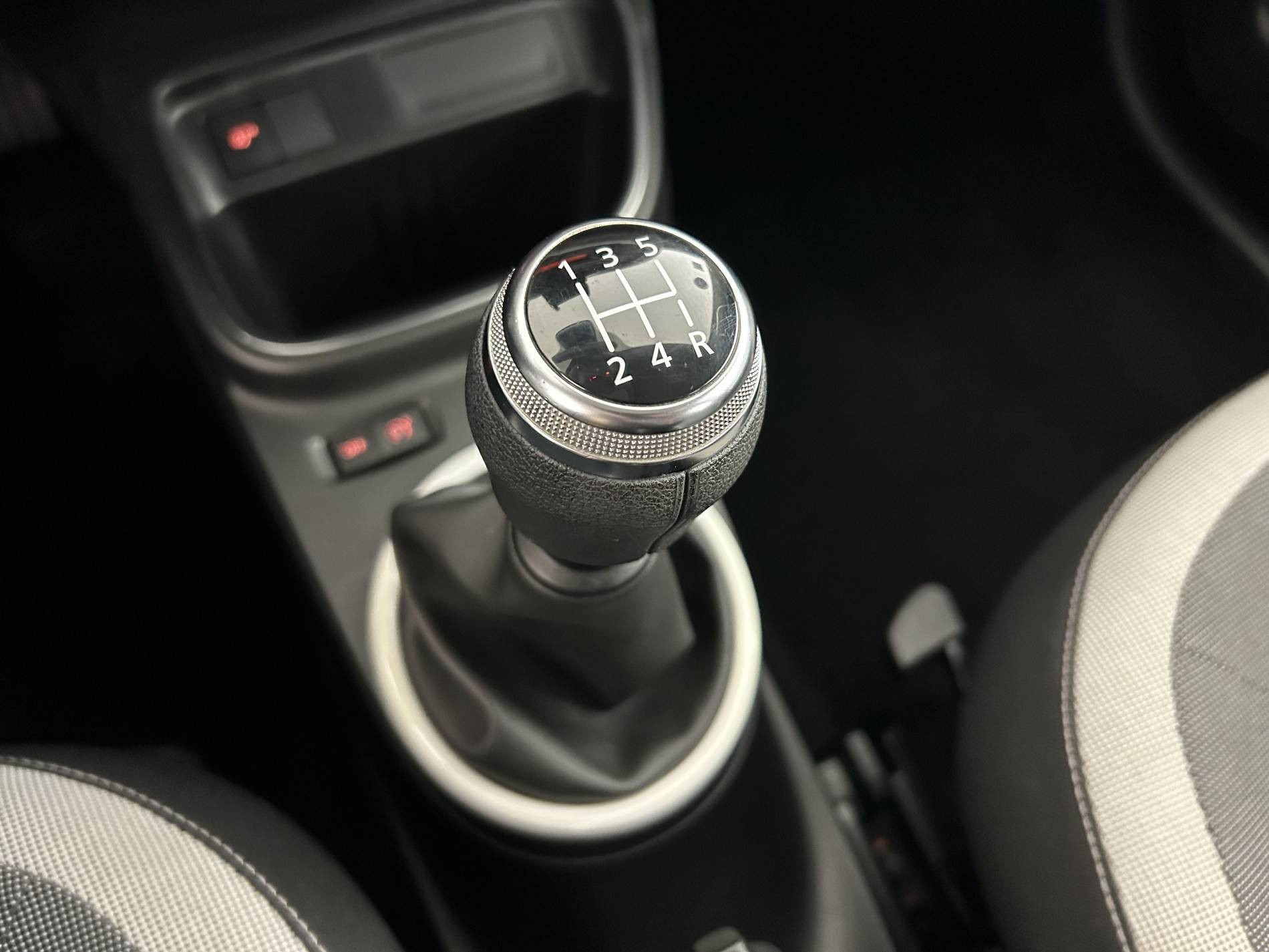 Vente en ligne Renault Twingo 3  SCe 75 - 20 au prix de 9 991 €