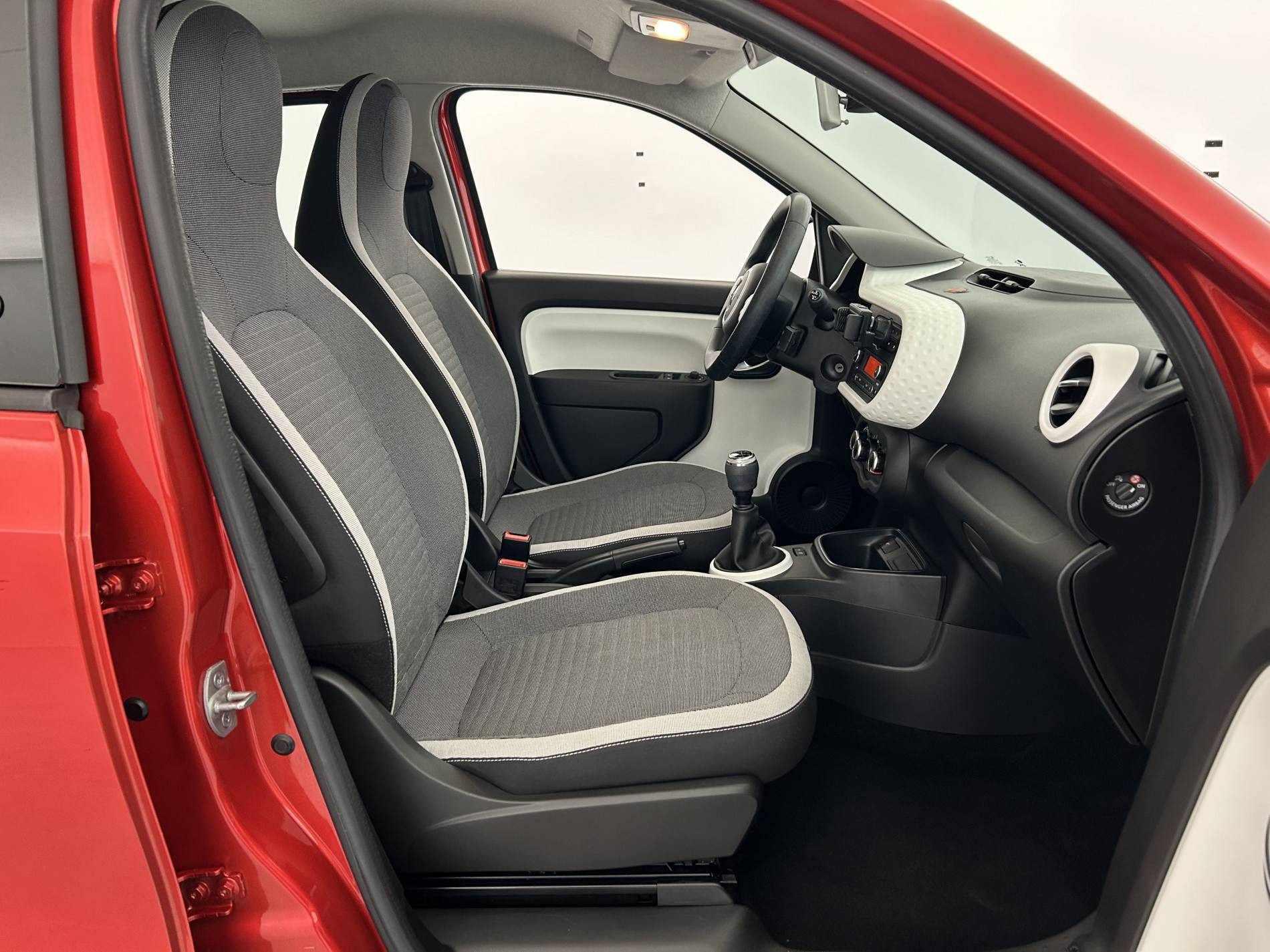 Vente en ligne Renault Twingo 3  SCe 75 - 20 au prix de 9 991 €